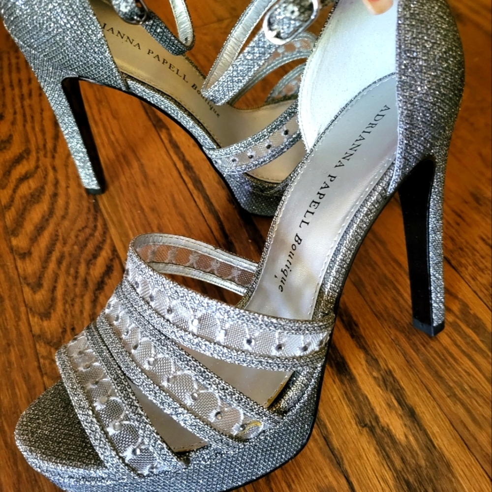 Adrianna Papell strappy platform shoe, Size 7, Silver and Mesh. Special occasion